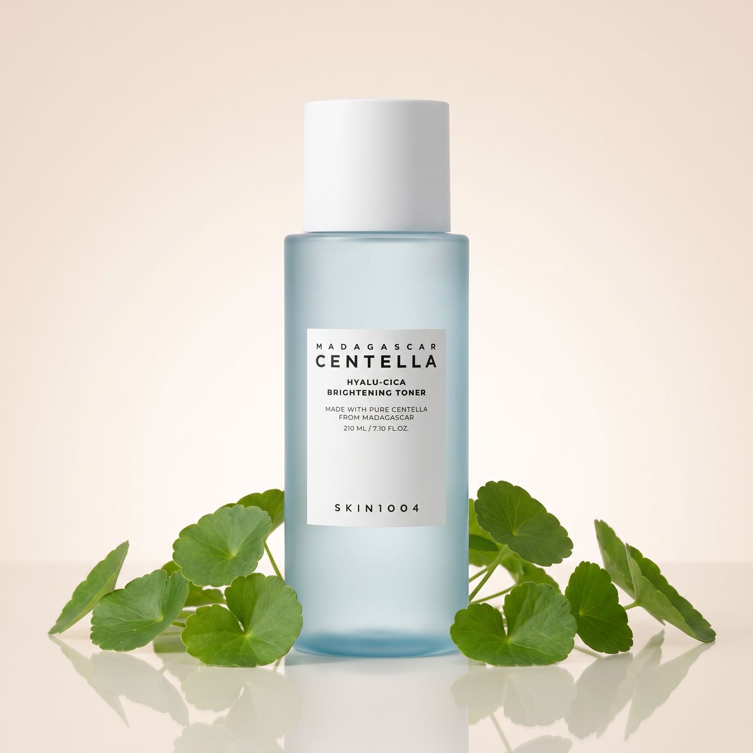 SKIN1004 Madagascar Centella Hyalu-Cica Brightening Toner – Tonique Hydratant Éclat 210 ml - hero