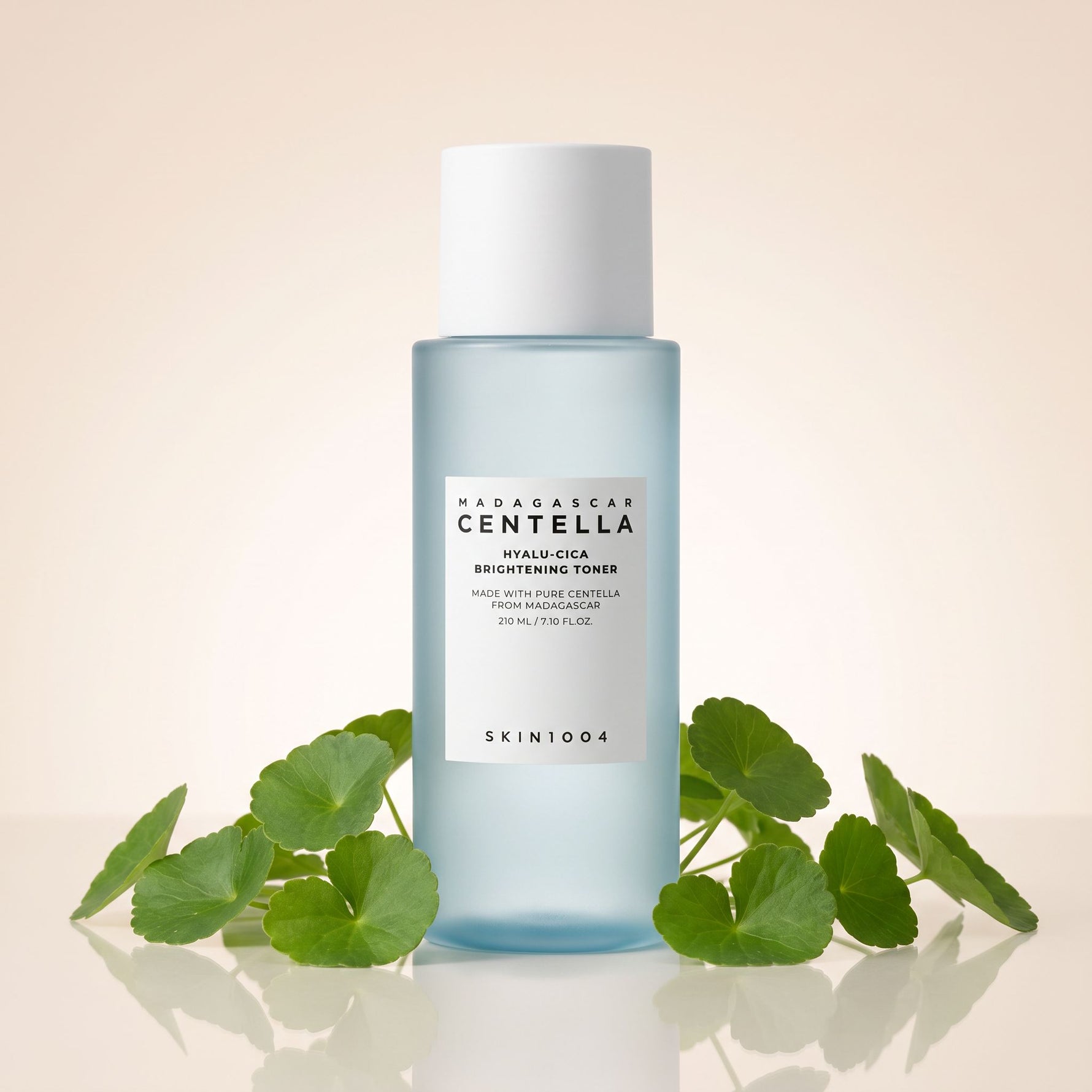 SKIN1004 Madagascar Centella Hyalu-Cica Brightening Toner – Tonique Hydratant Éclat 210 ml - hero