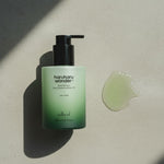 Haruharu Wonder – Black Bamboo Daily Soothing Body Oil — Apaise et nourrit en profondeur - texture