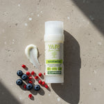 Yari Green Curls Hair Wax Stick 60 ml - texture