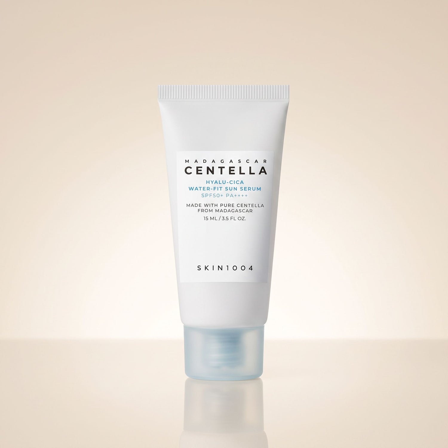 SKIN1004 Madagascar Centella Hyalu-Cica Water-Fit Sun Serum SPF50+ PA++ – Sérum Solaire Hydratant 15 ml - hero